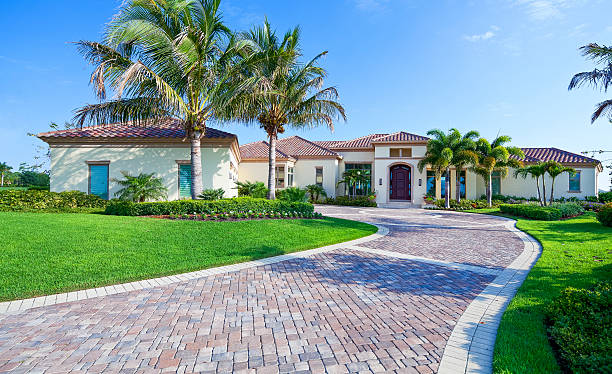 Best Professional Driveway Pavers  in Paramount, CA
